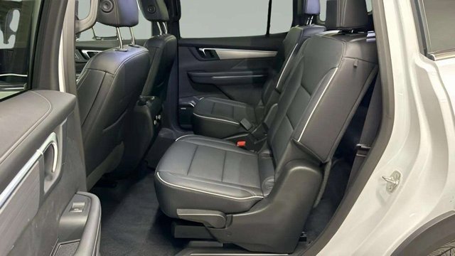 Used 2025 Buick Enclave Preferred image 26