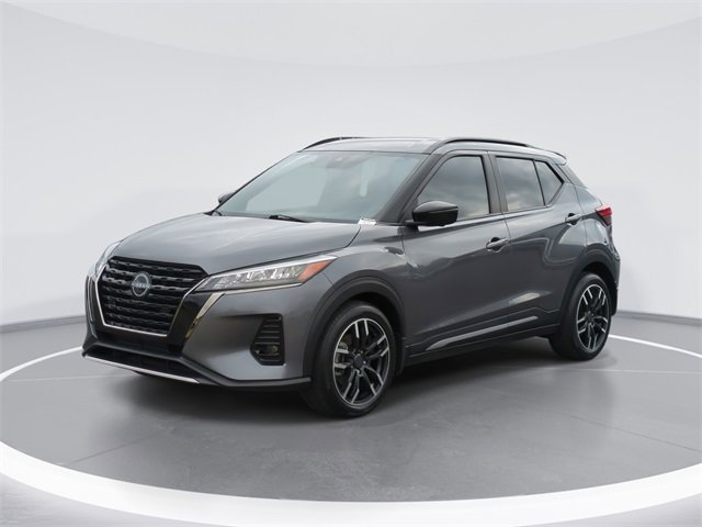 Used 2023 Nissan Kicks SR