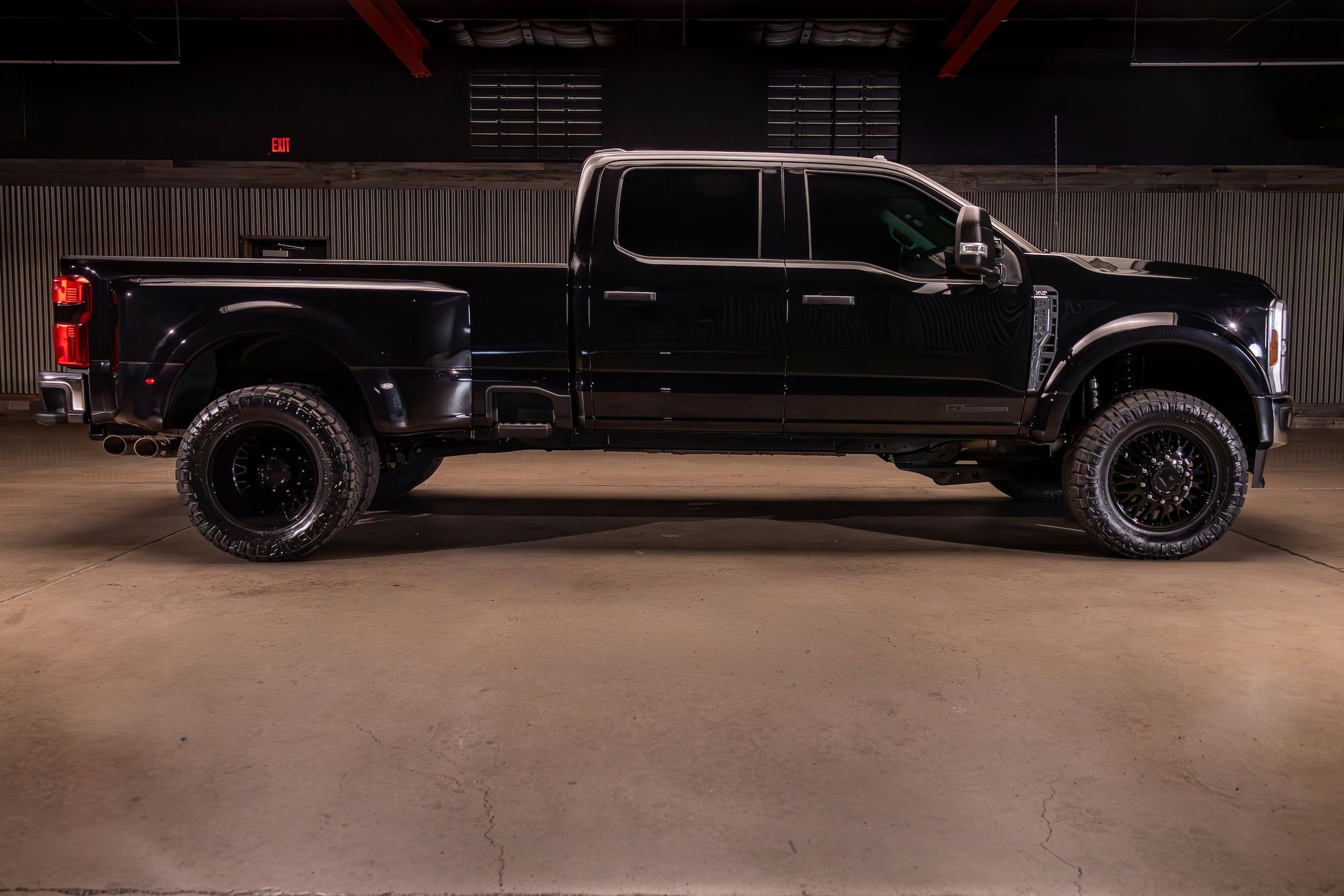 Used 2025 Ford F450 XLT w/ 360-Degree Camera Package AWD/4WD image 11