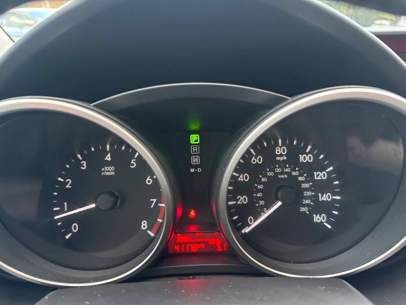 Used 2012 MAZDA MAZDA5 Grand Touring FWD image 23