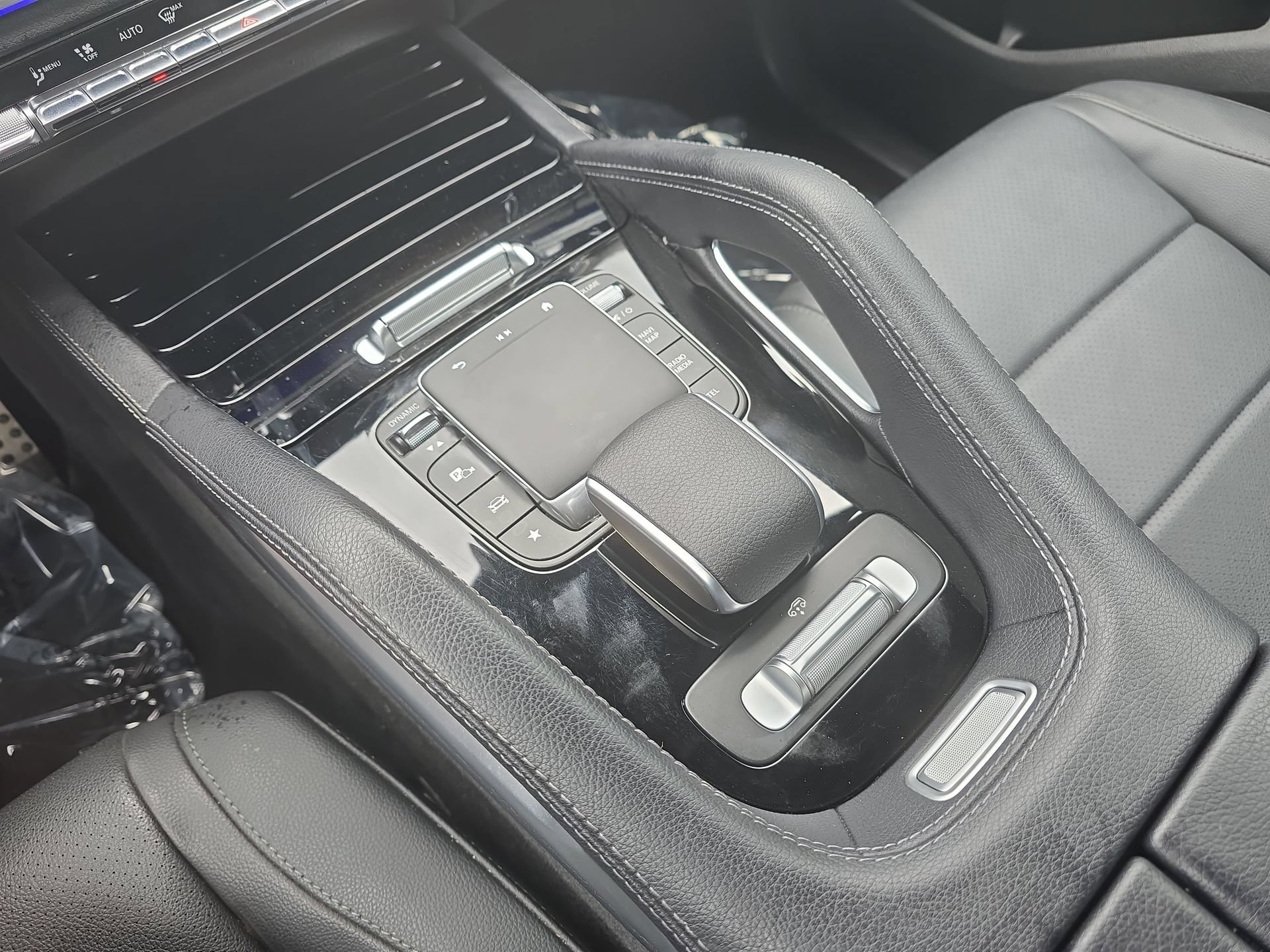 Certified 2024 Mercedes-Benz GLS 450 4MATIC image 25