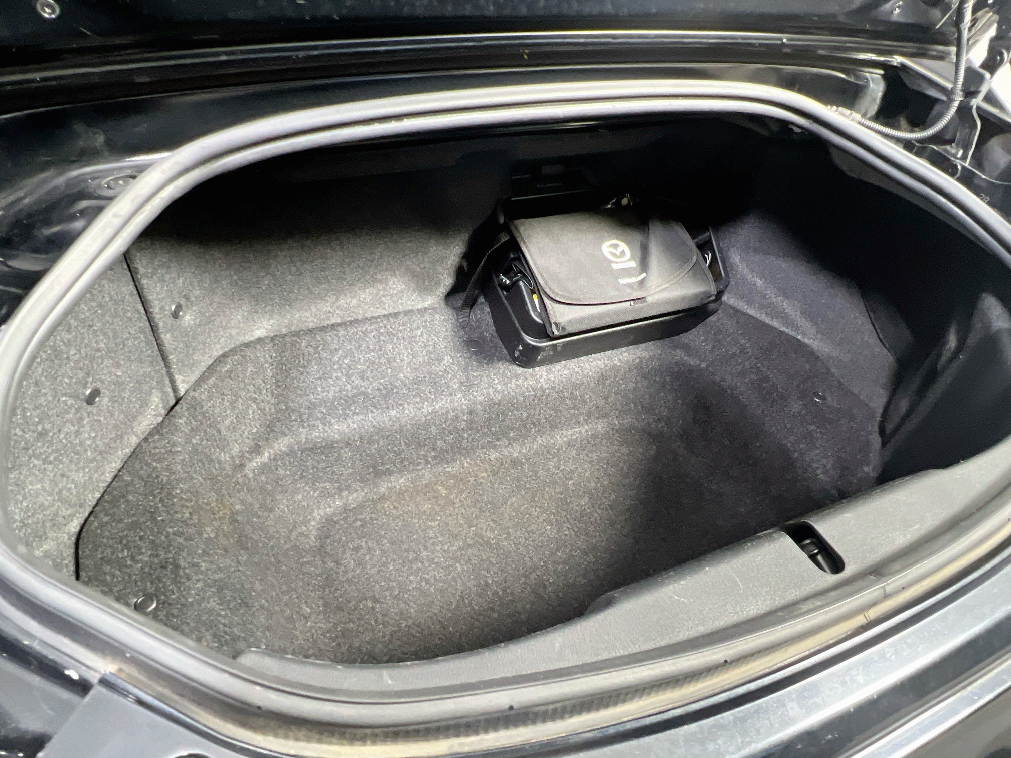 Used 2020 MAZDA MX-5 Miata RF Grand Touring RWD image 23