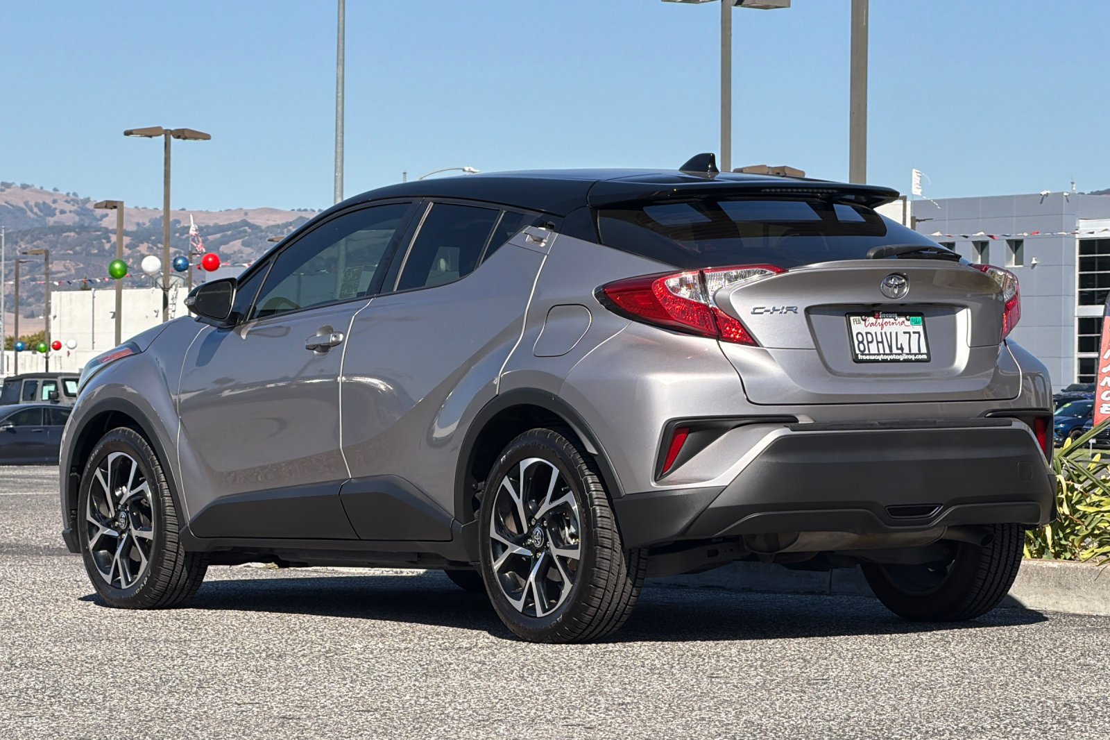 Used 2020 Toyota C-HR XLE FWD image 6