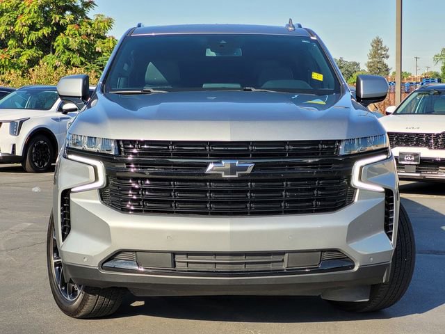 Used 2023 Chevrolet Suburban RST AWD/4WD image 3