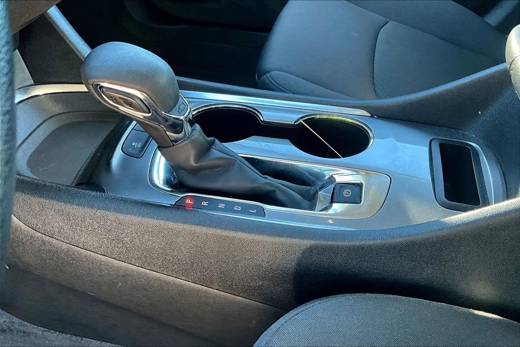 Used 2024 Chevrolet Malibu LT image 16