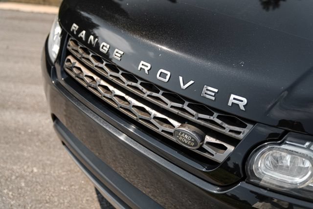 Used 2017 Land Rover Range Rover Sport SE AWD/4WD image 18
