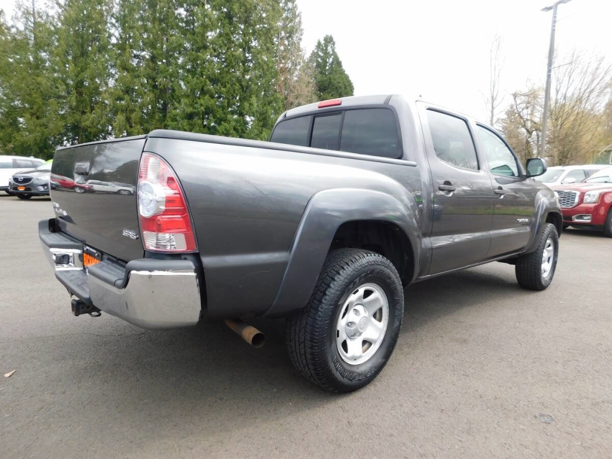 Used 2013 Toyota Tacoma PreRunner w/ SR5 Pkg RWD image 2
