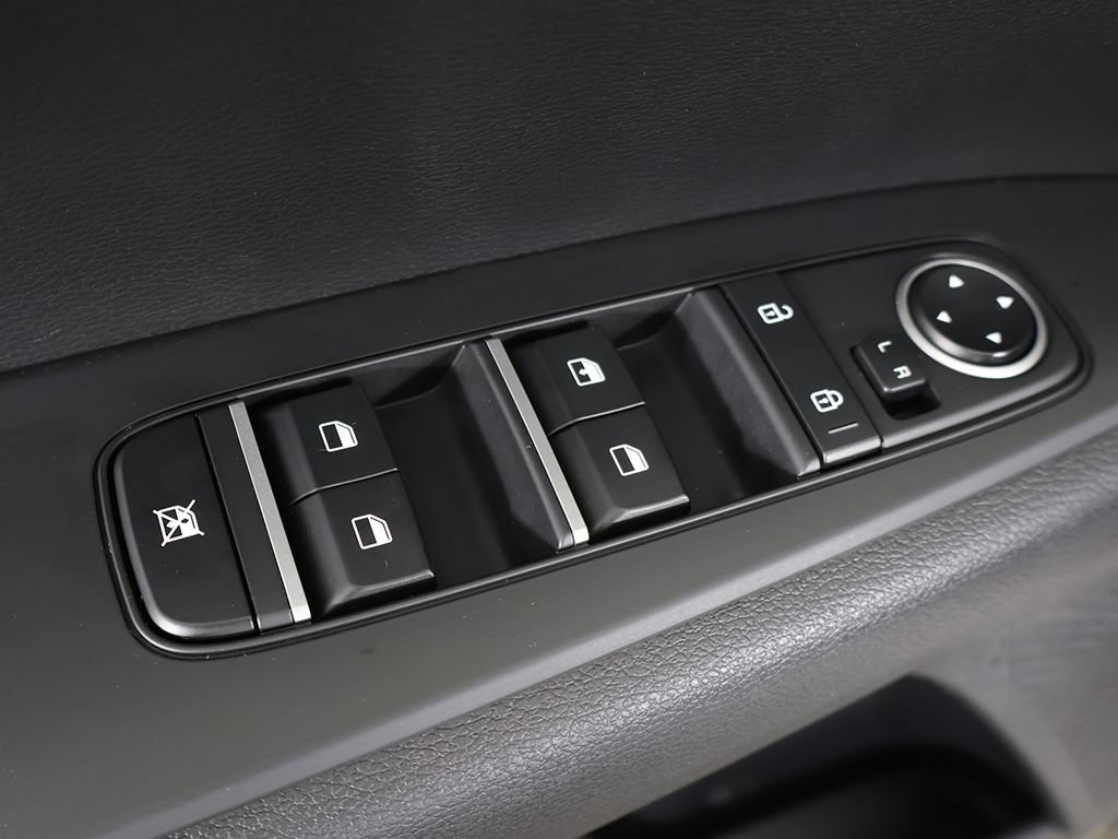 Used 2022 Kia Forte LXS FWD image 33