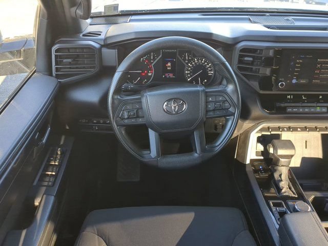 Used 2025 Toyota Tundra SR5 w/ SR5 Convenience Package AWD/4WD image 15