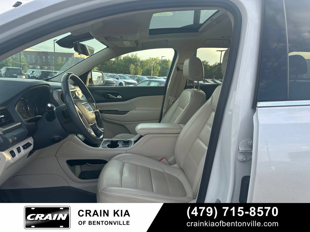 Used 2021 GMC Acadia Denali w/ Denali Technology Package FWD image 13