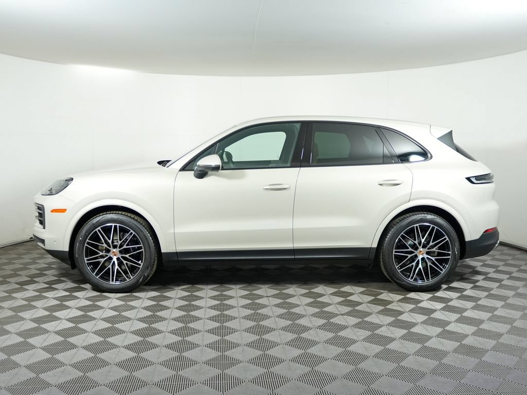 Certified 2026 Porsche Cayenne AWD/4WD image 2