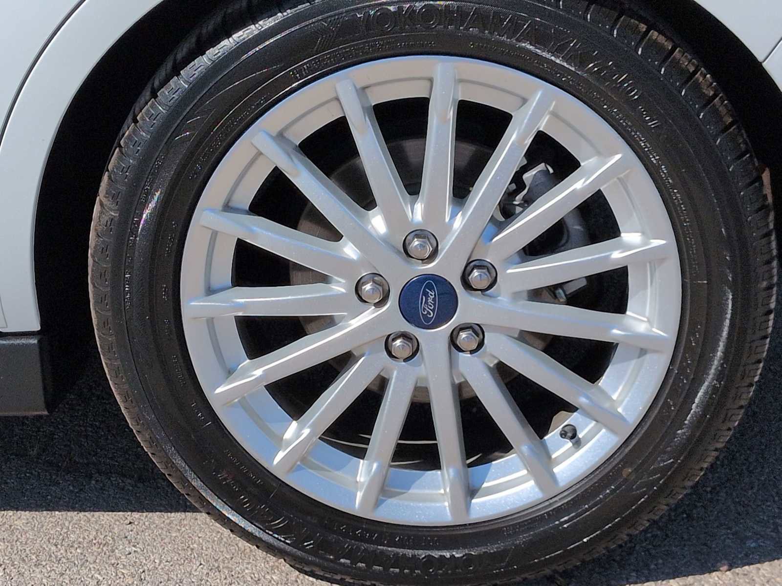 Used 2013 Ford C-MAX SE FWD image 14