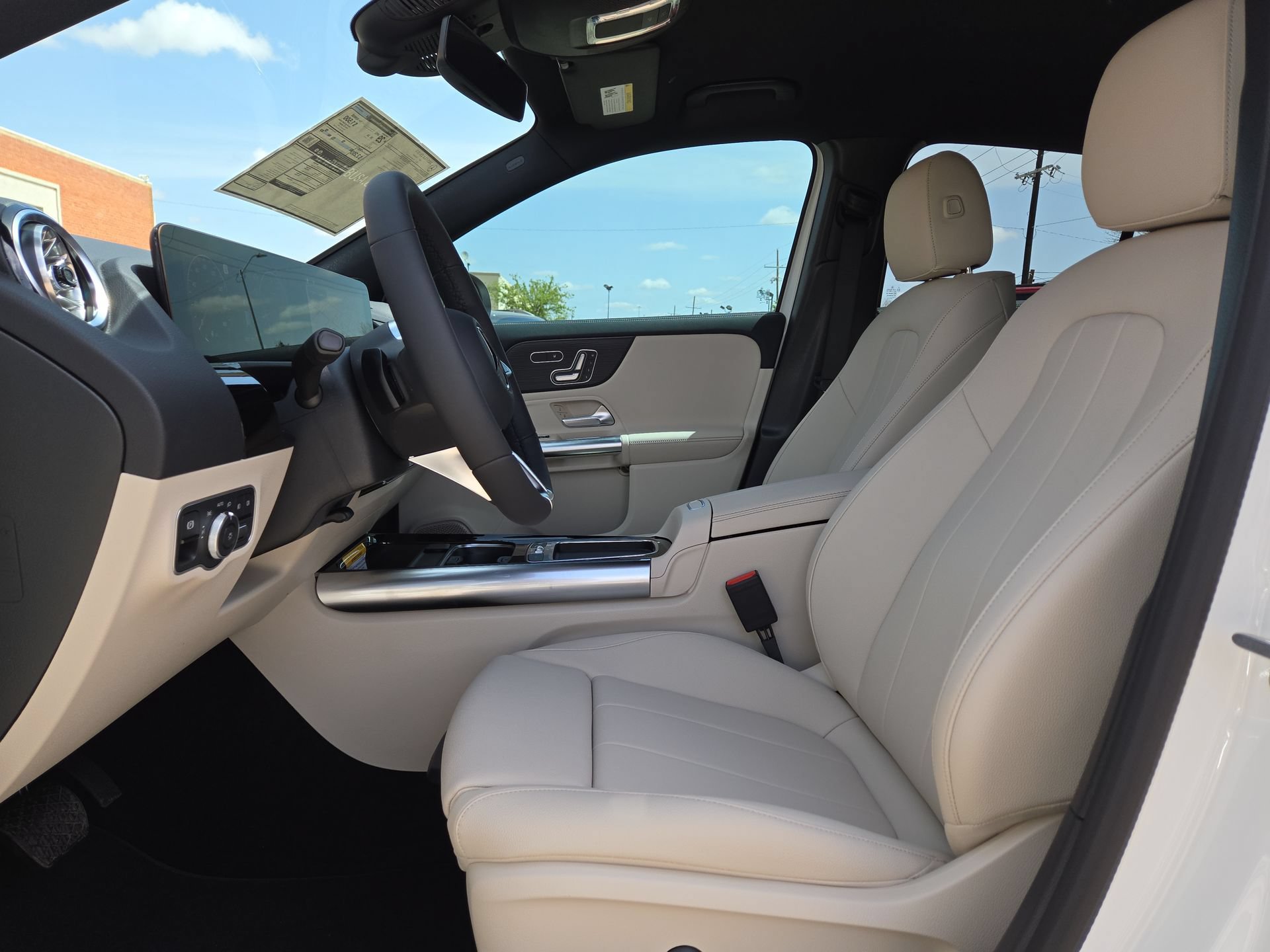 New 2025 Mercedes-Benz GLA 250 image 16