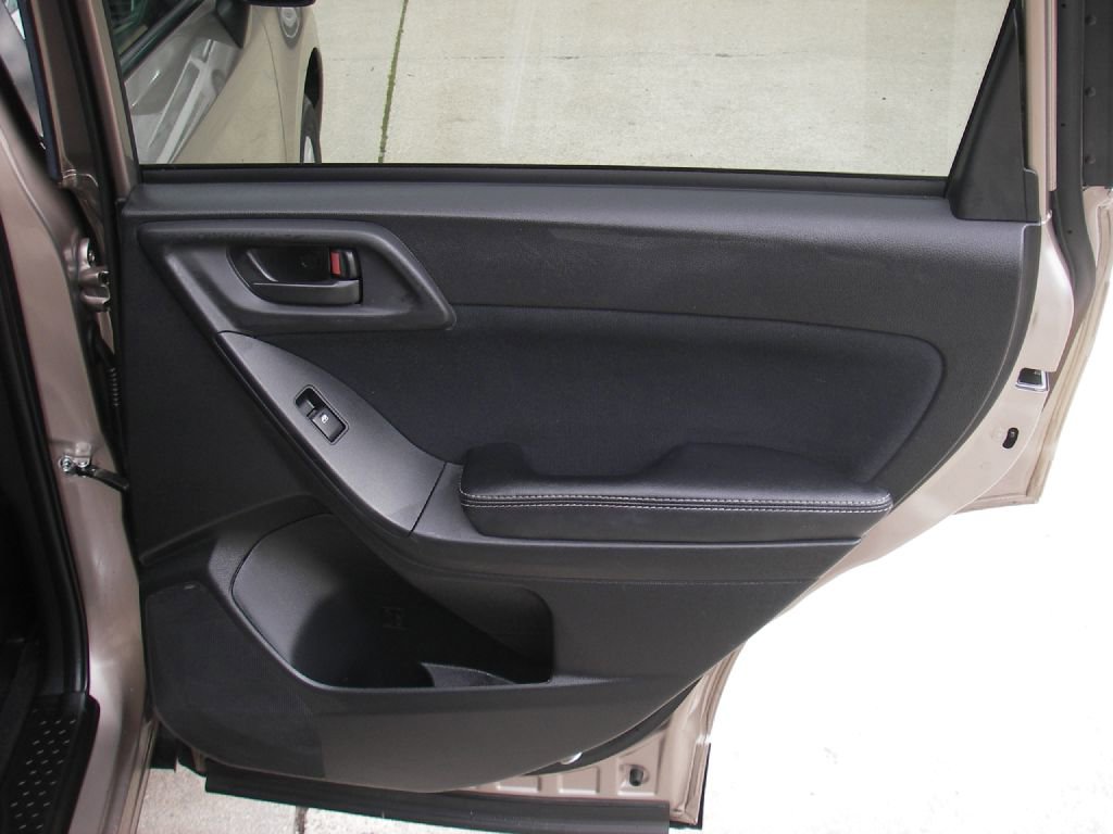 Used 2016 Subaru Forester 2.5i Premium w/ Popular Package #1 image 30