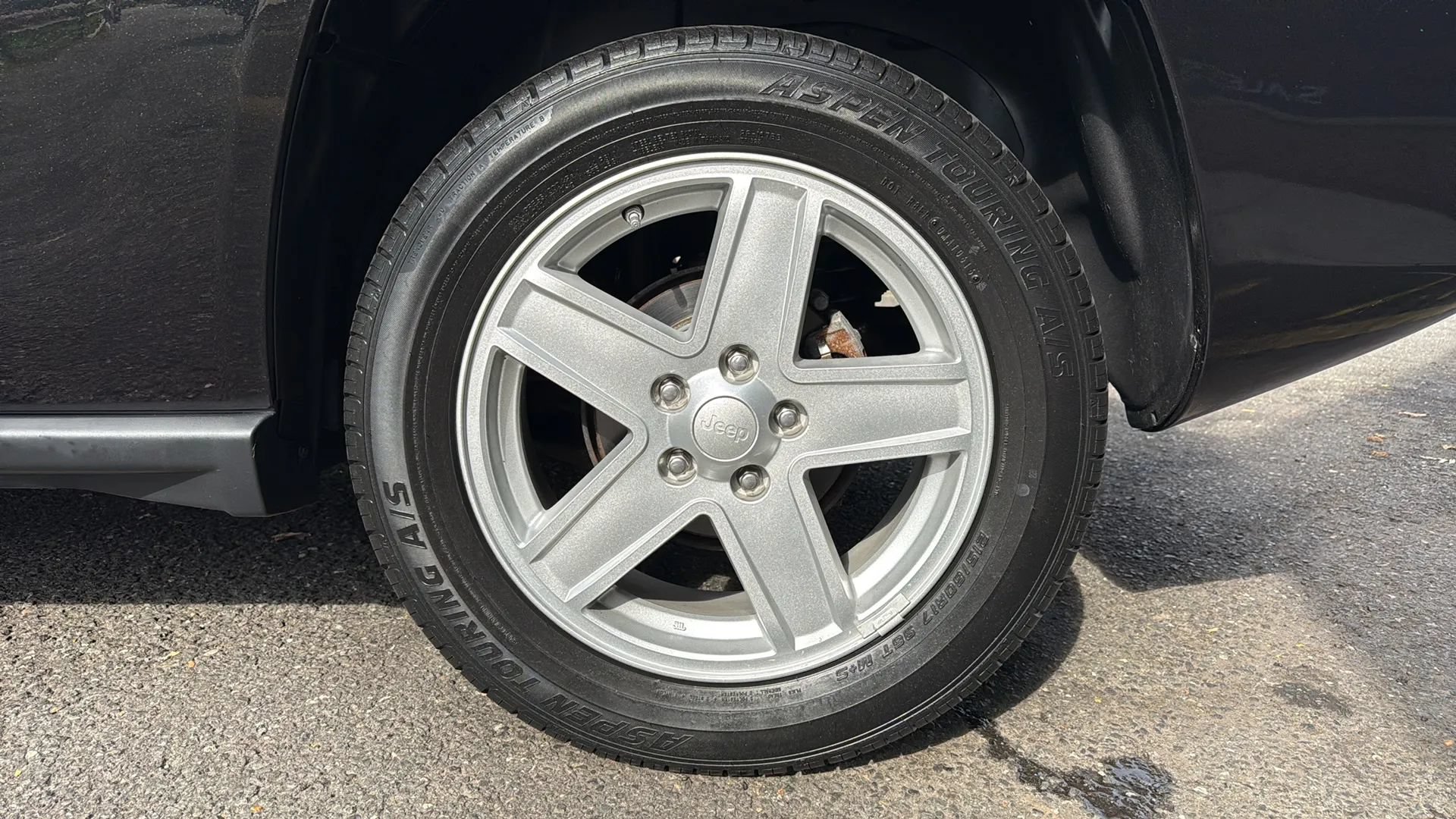 Used 2010 Jeep Compass Sport w/ PWR Equipment Group AWD/4WD image 11