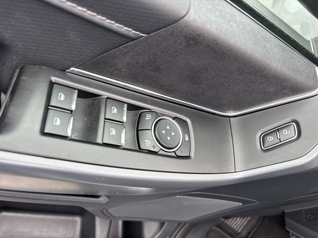 Used 2025 Ford F150 XLT w/ Equipment Group 301A Standard AWD/4WD image 17