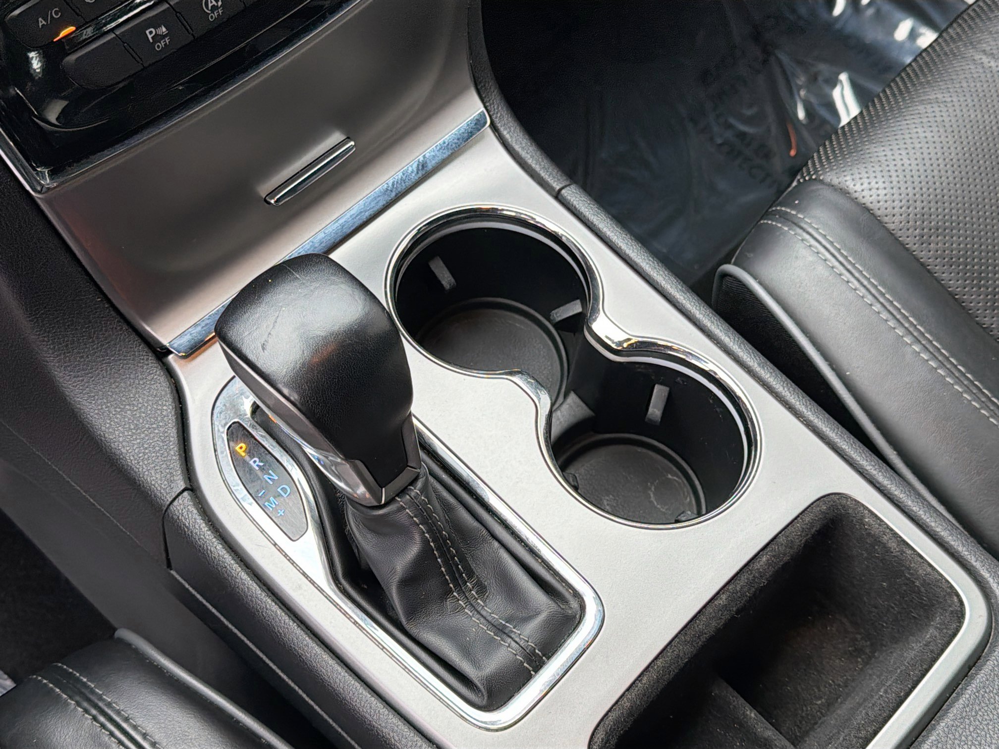 Used 2020 Jeep Grand Cherokee Overland image 28