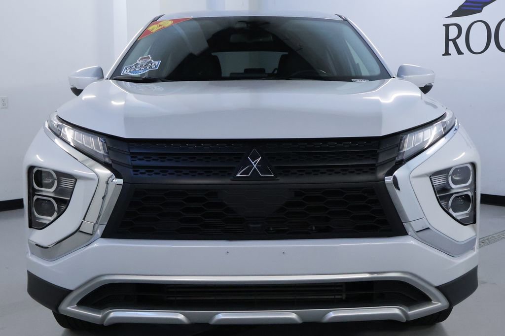Used 2025 Mitsubishi Eclipse Cross SE image 2