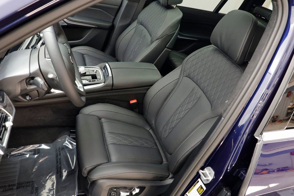 New 2026 BMW ALPINA XB7 image 8