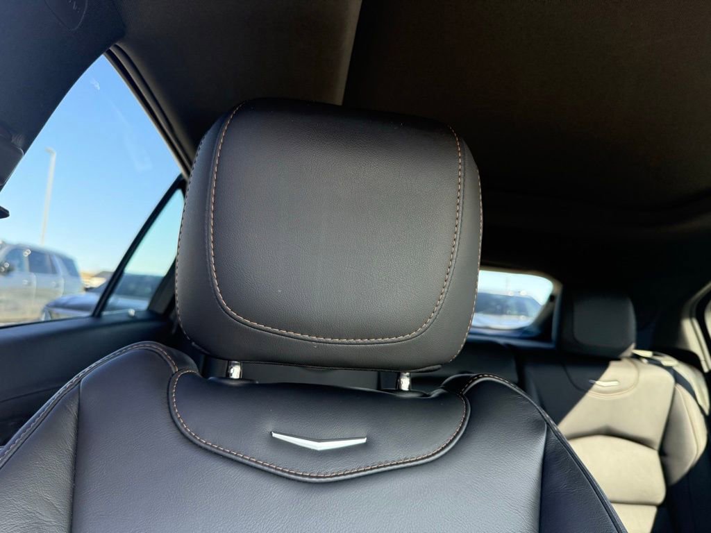 Used 2023 Cadillac XT4 Sport FWD image 33
