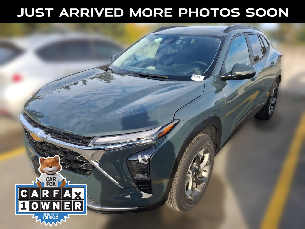 Used 2025 Chevrolet Trax LT w/ Driver Confidence Package