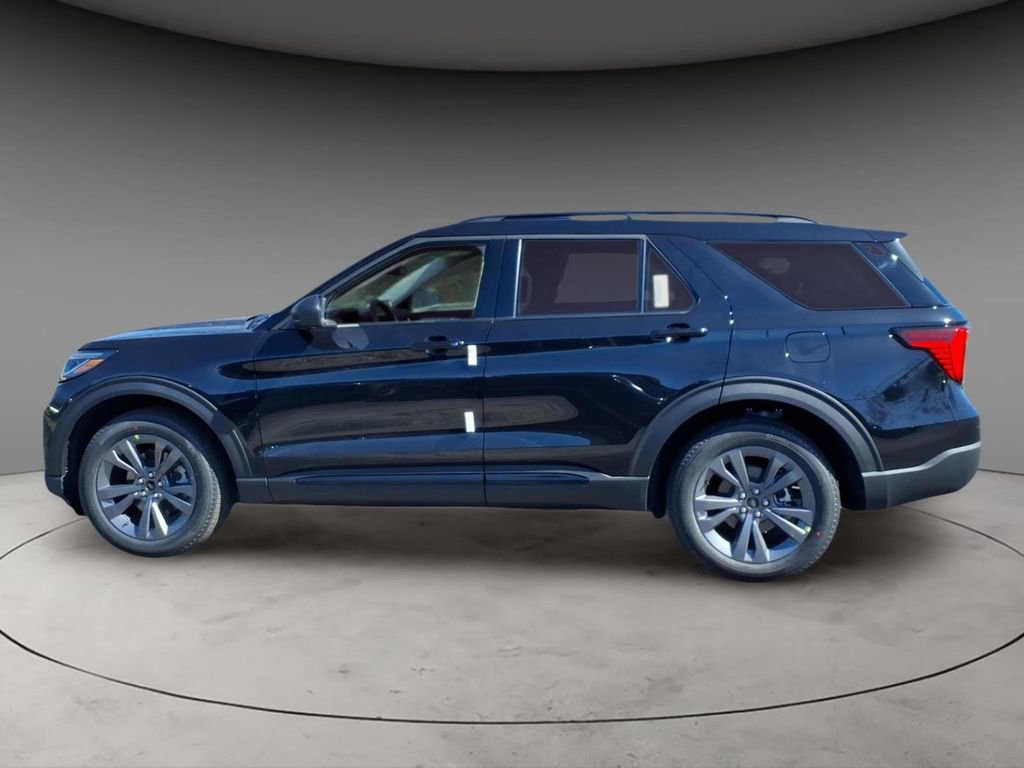 New 2026 Ford Explorer Active AWD/4WD image 2