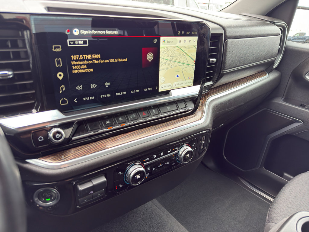 Used 2025 GMC Sierra 1500 Elevation image 22