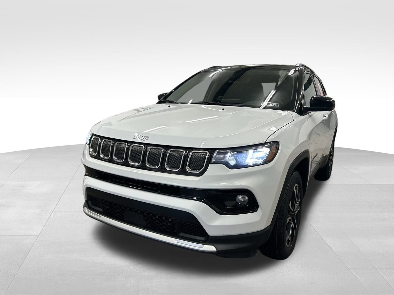 Certified 2022 Jeep Compass Limited image 35