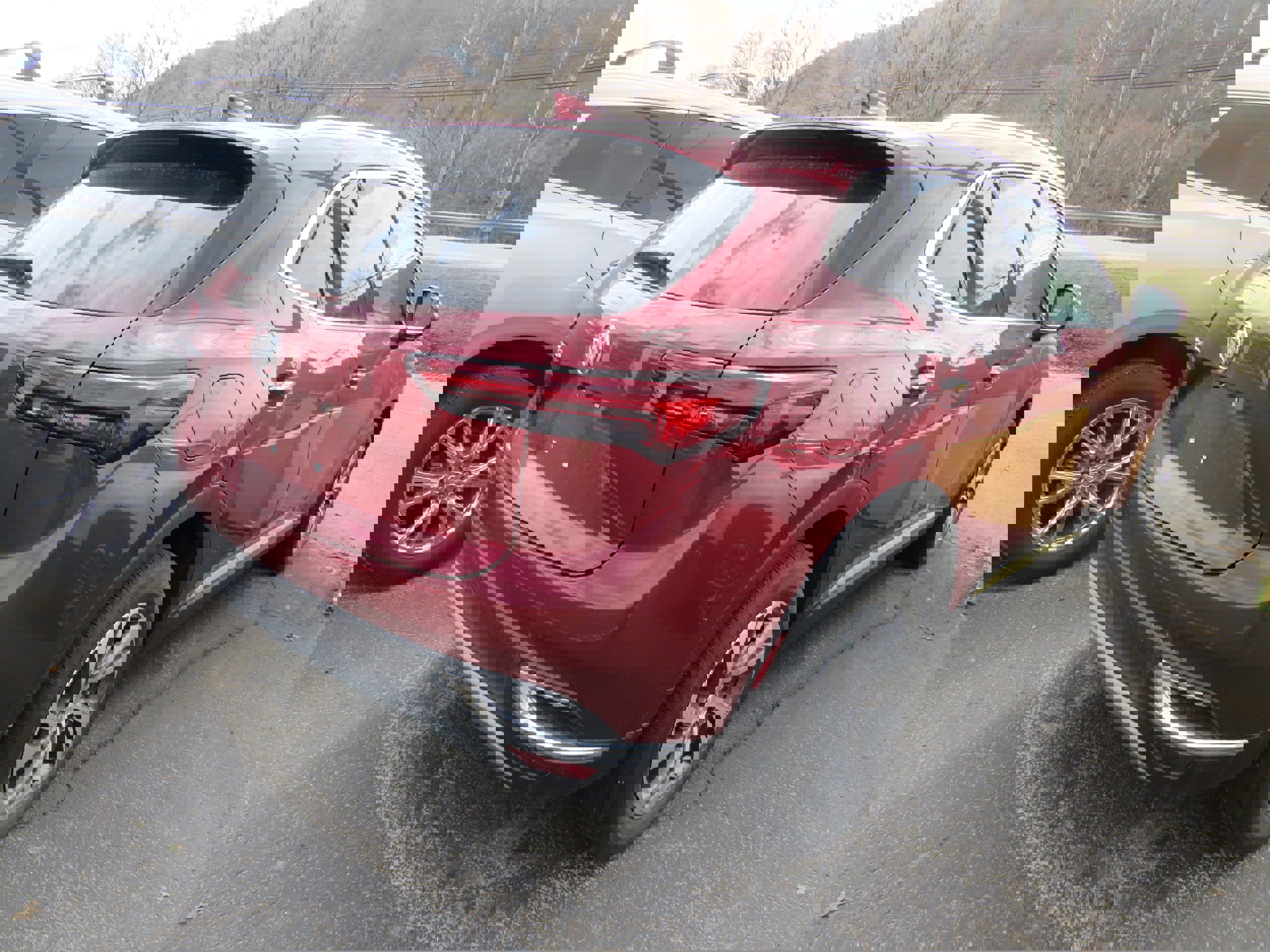 Used 2021 Buick Envision Essence w/ Technology Package I image 6