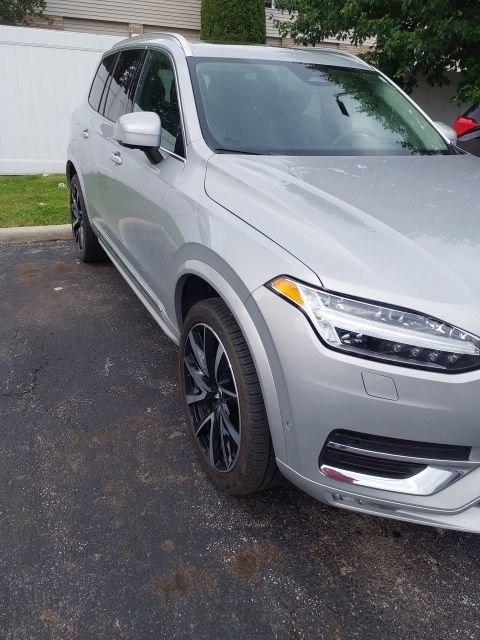 Used 2023 Volvo XC90 B5 Plus w/ Protection Package Premier AWD/4WD image 3