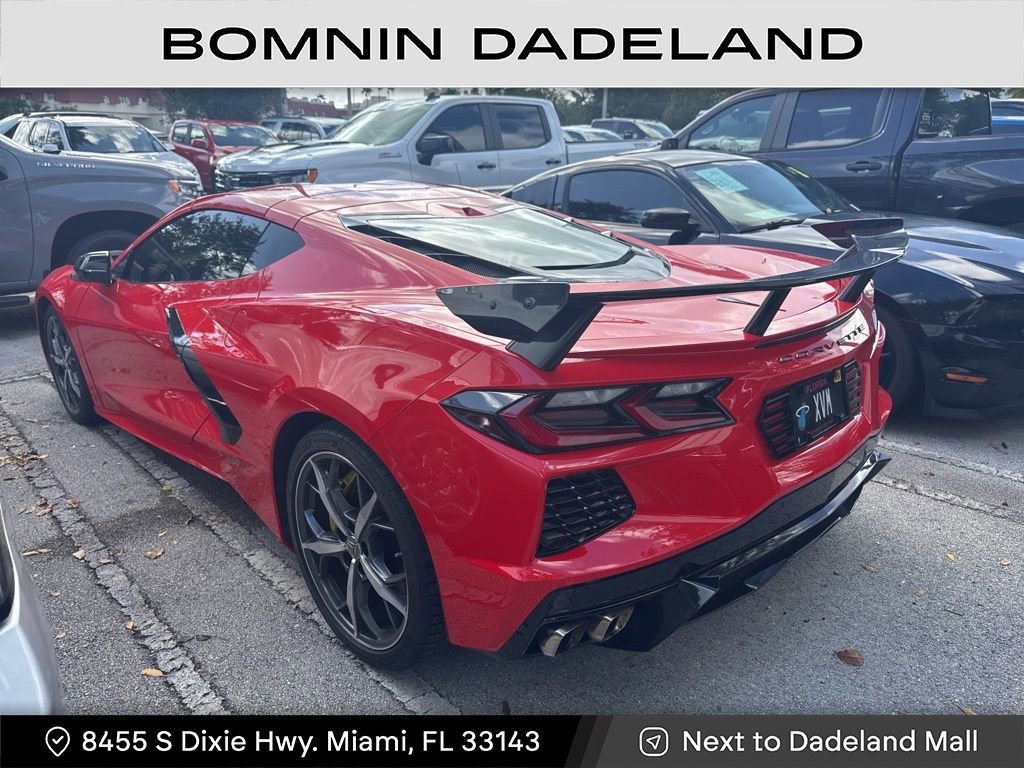 Used 2021 Chevrolet Corvette Stingray Premium Cpe w/ Z51 Performance Package image 3