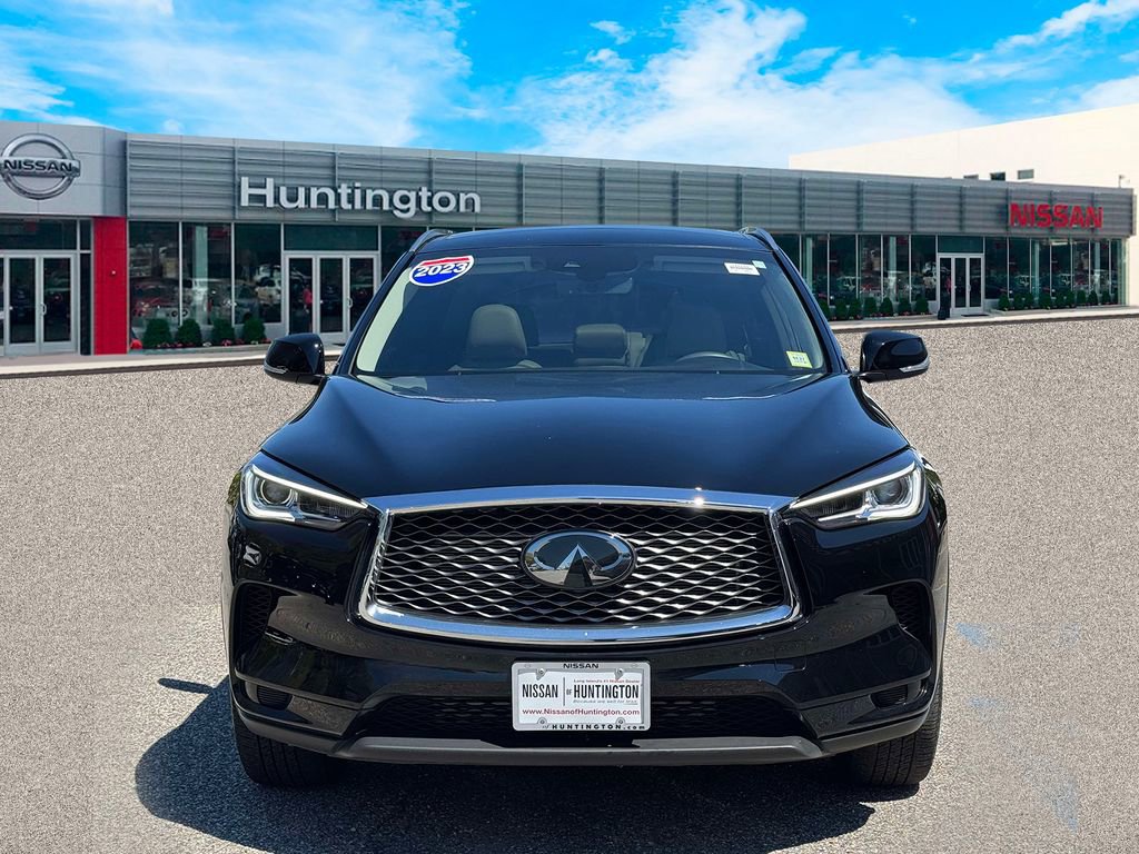 Used 2023 INFINITI QX50 Luxe AWD/4WD image 2