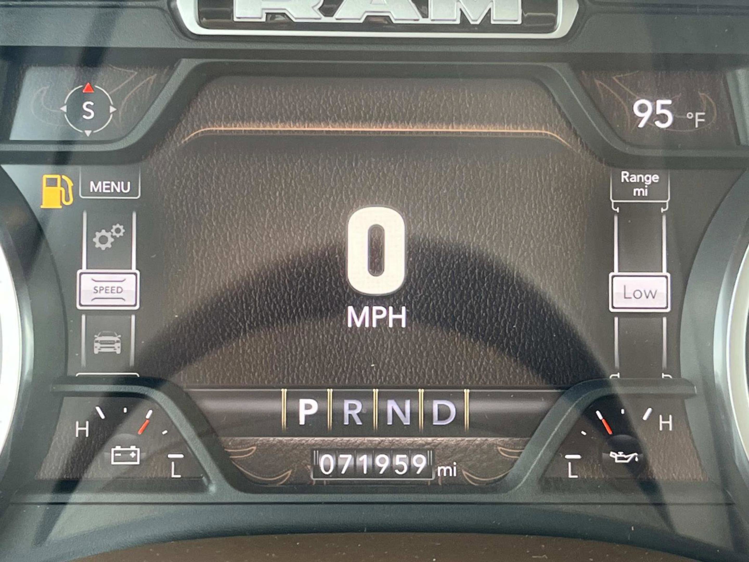 Used 2022 RAM 1500 Laramie AWD/4WD image 38