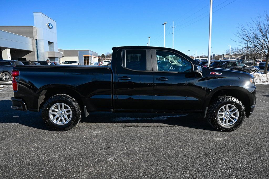 Used 2019 Chevrolet Silverado 1500 RST image 3