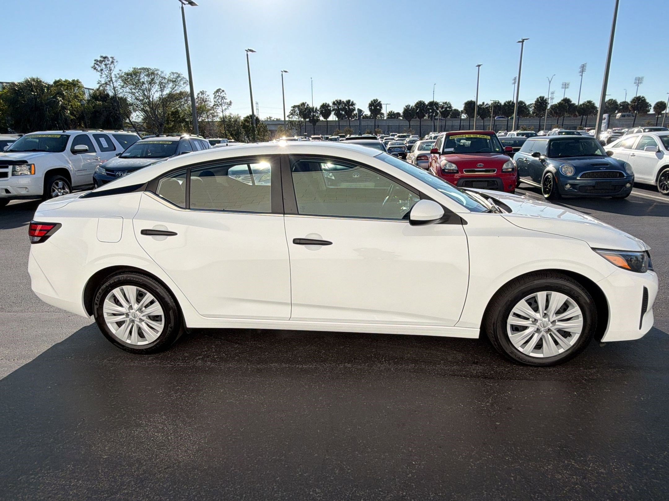 Used 2025 Nissan Sentra S image 8