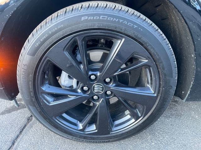 Certified 2025 Buick Envision Sport Touring image 28