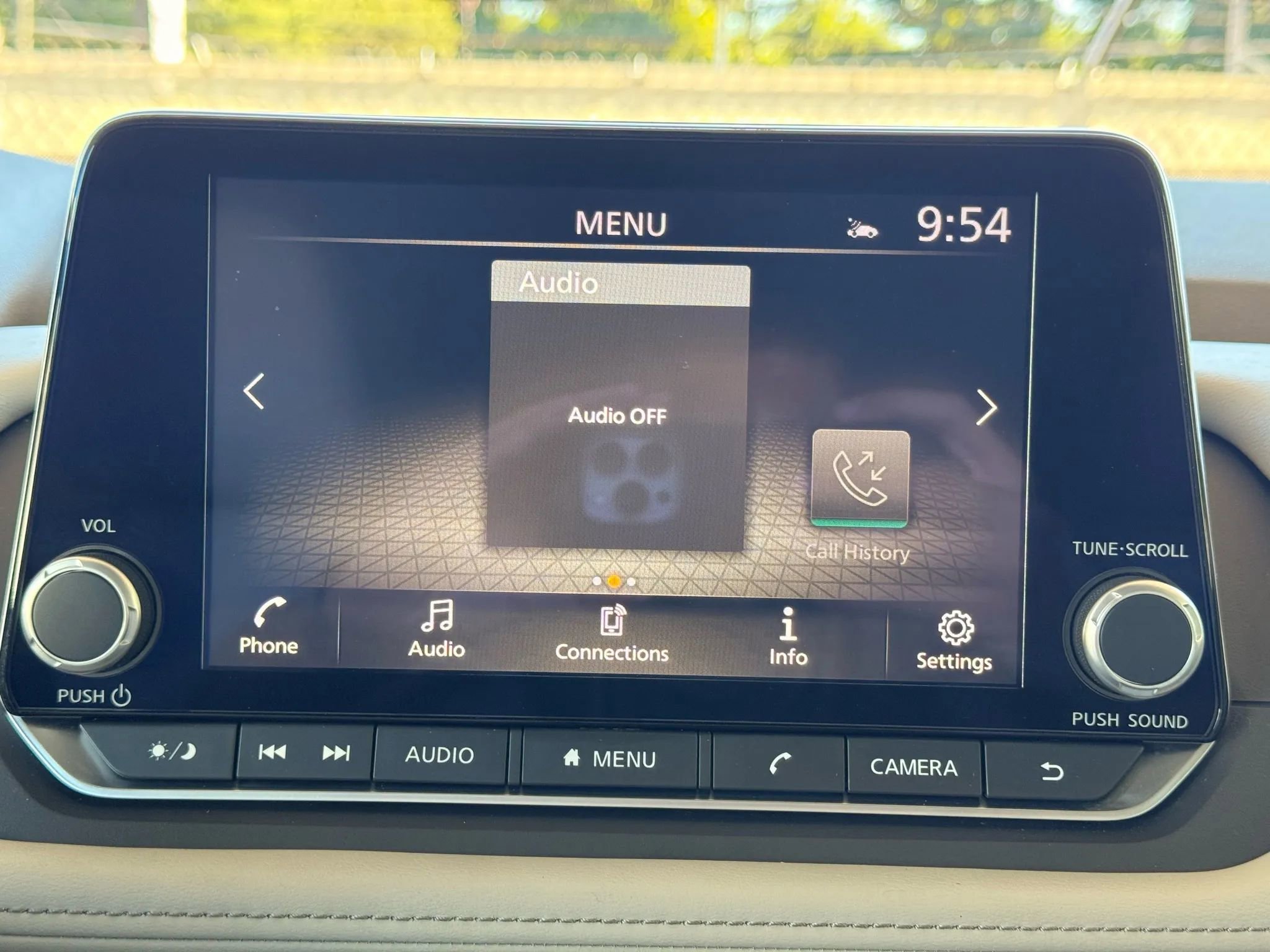 Used 2025 Nissan Rogue SV image 29