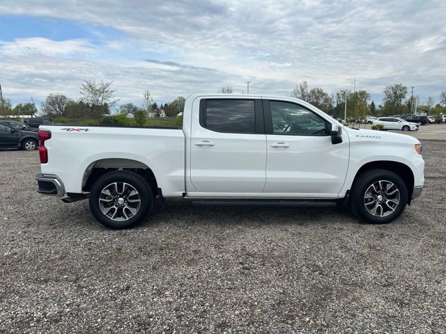 Used 2024 Chevrolet Silverado 1500 LT AWD/4WD image 7