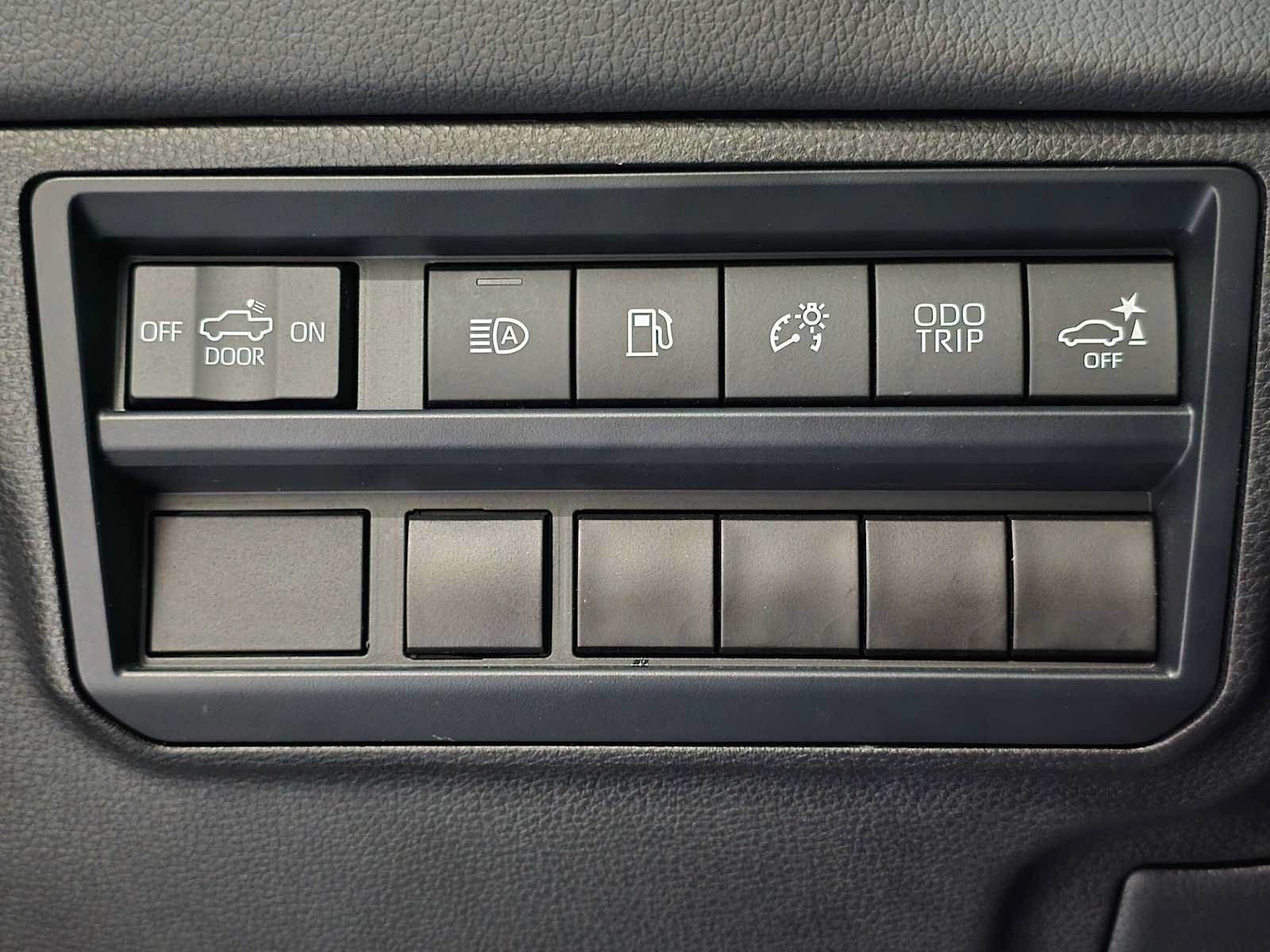 Certified 2024 Toyota Tundra Limited AWD/4WD image 18
