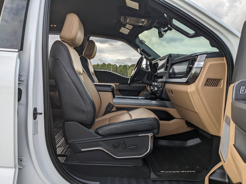 Used 2023 Ford F250 Lariat w/ Chrome Package image 54