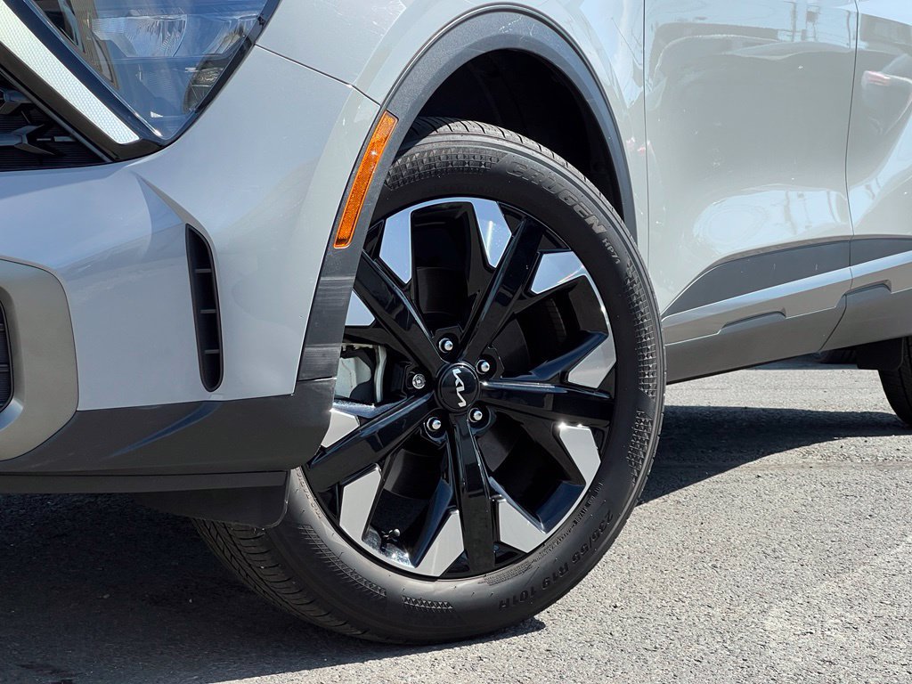 Certified 2023 Kia Sportage X-Line AWD/4WD image 2