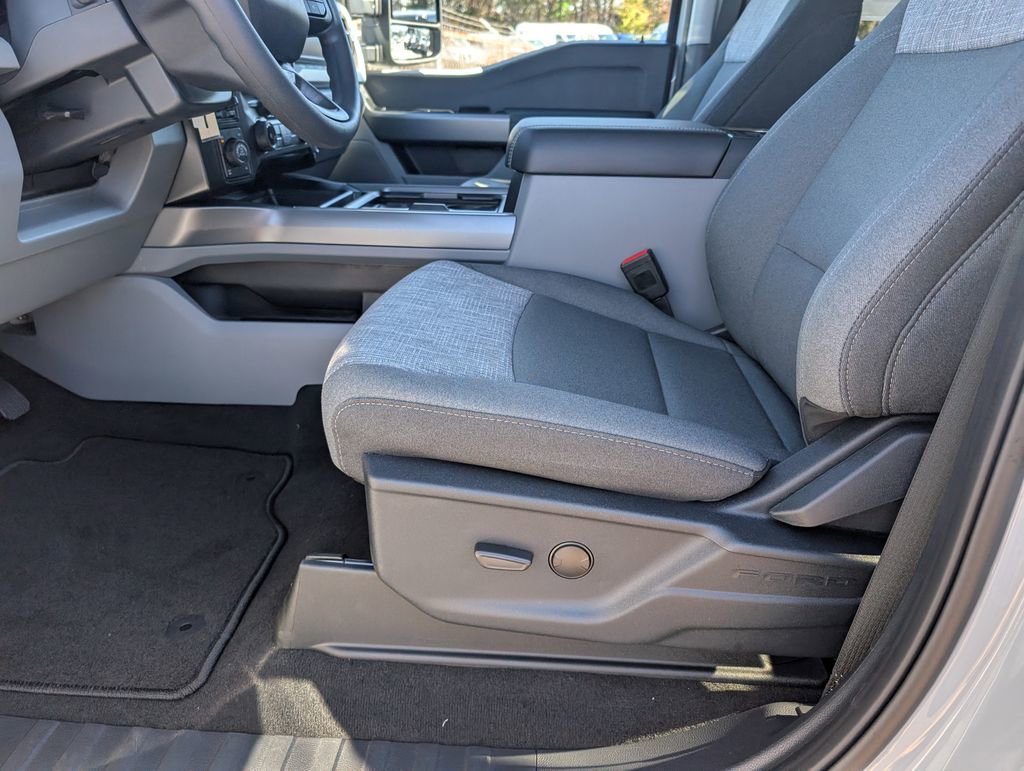 New 2026 Ford F250 XLT w/ Tremor Off-Road Package image 8