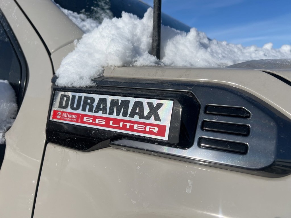 New 2026 GMC Sierra 2500 AT4 w/ AT4 Premium Plus Package image 3