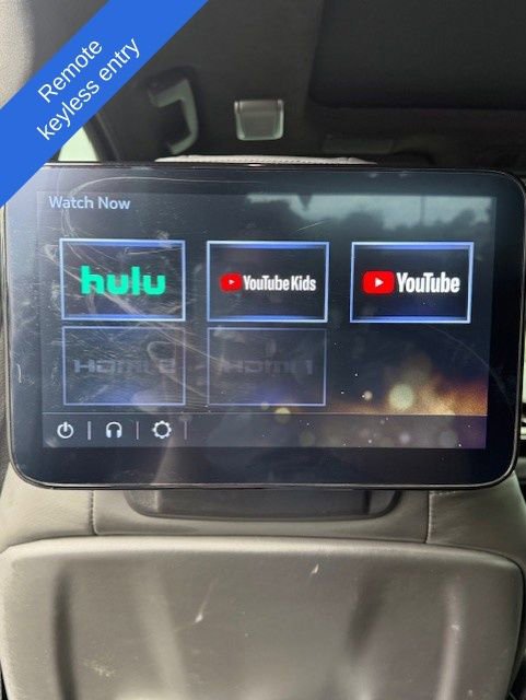 Used 2023 Cadillac Escalade Sport Platinum w/ LPO, ONYX Package image 25