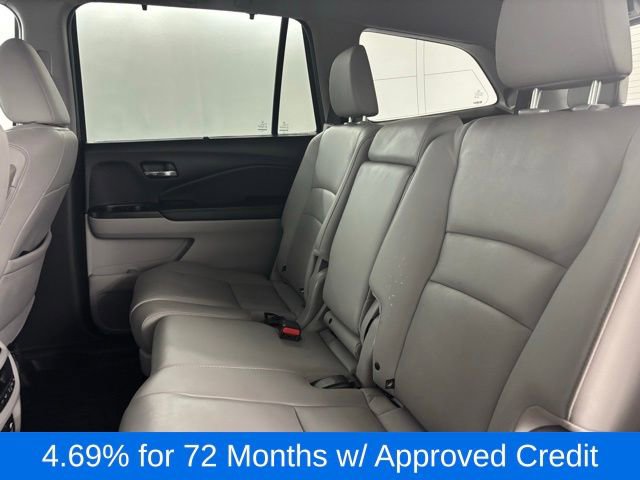 Used 2018 Honda Pilot Touring image 11
