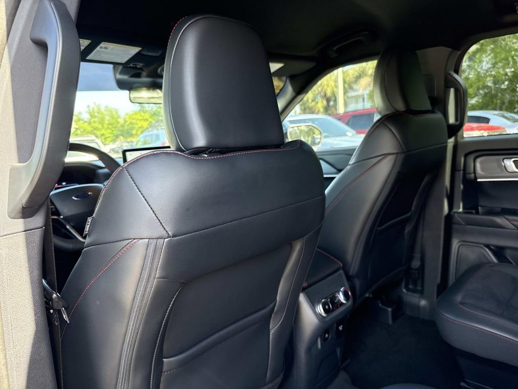 Used 2025 Ford Explorer ST RWD image 14