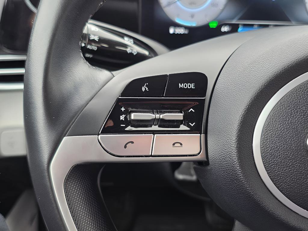 Used 2023 Hyundai Elantra Limited w/ Cargo Package image 25