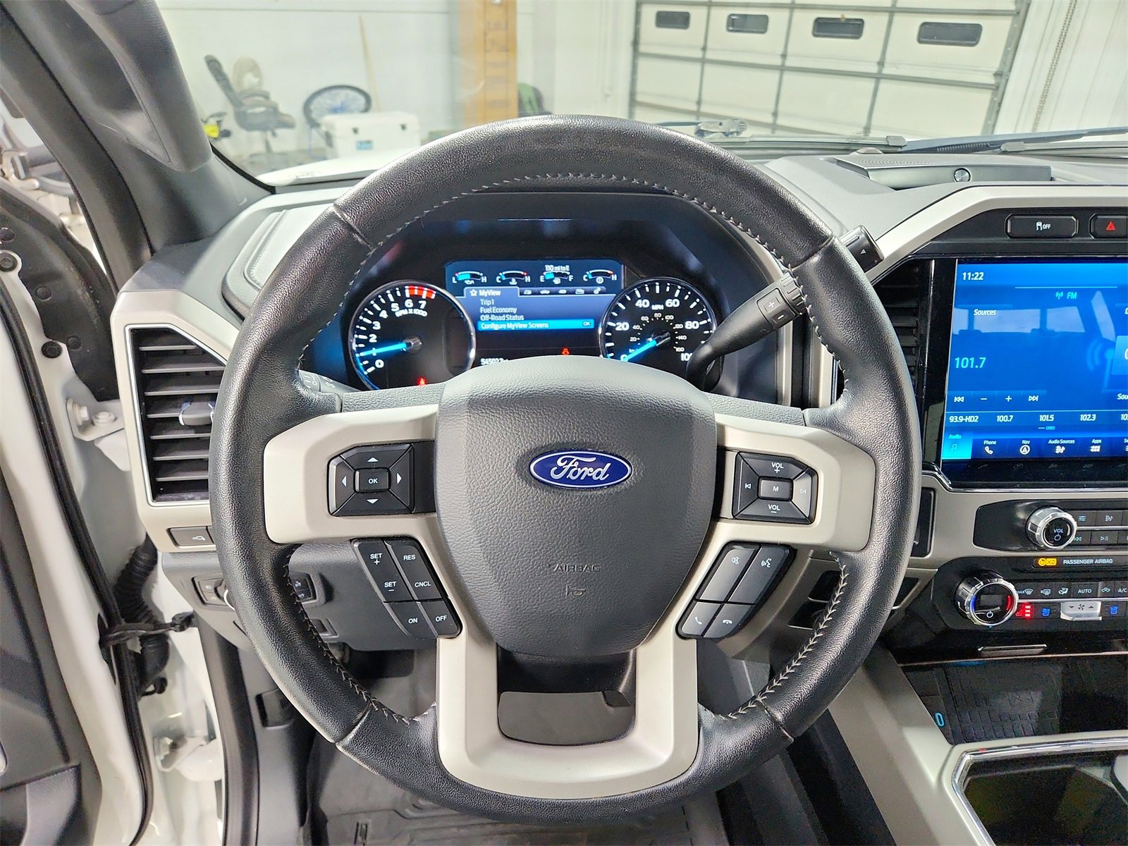 Used 2022 Ford F250 Lariat w/ Lariat Ultimate Package image 23