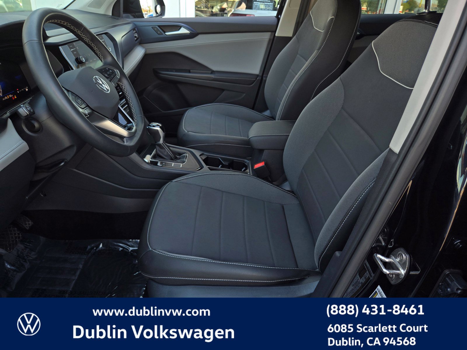 Certified 2024 Volkswagen Taos SE FWD image 16