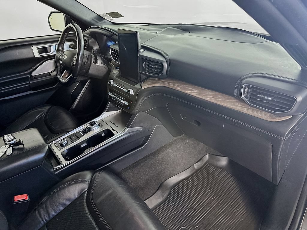 Used 2020 Ford Explorer Platinum w/ Premium Technology Package AWD/4WD image 30
